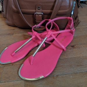 NWT Bamboo hot pink strappy sandals